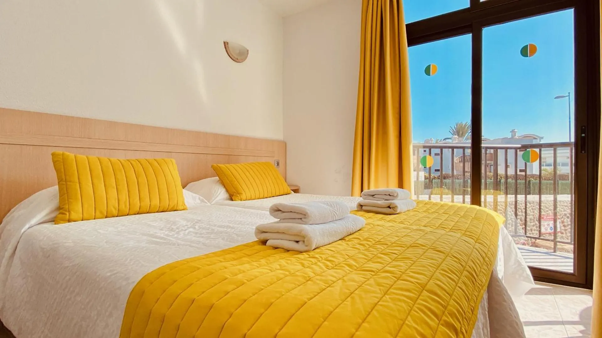 Sunny Apartment Near The Beach Playa del Ingles
